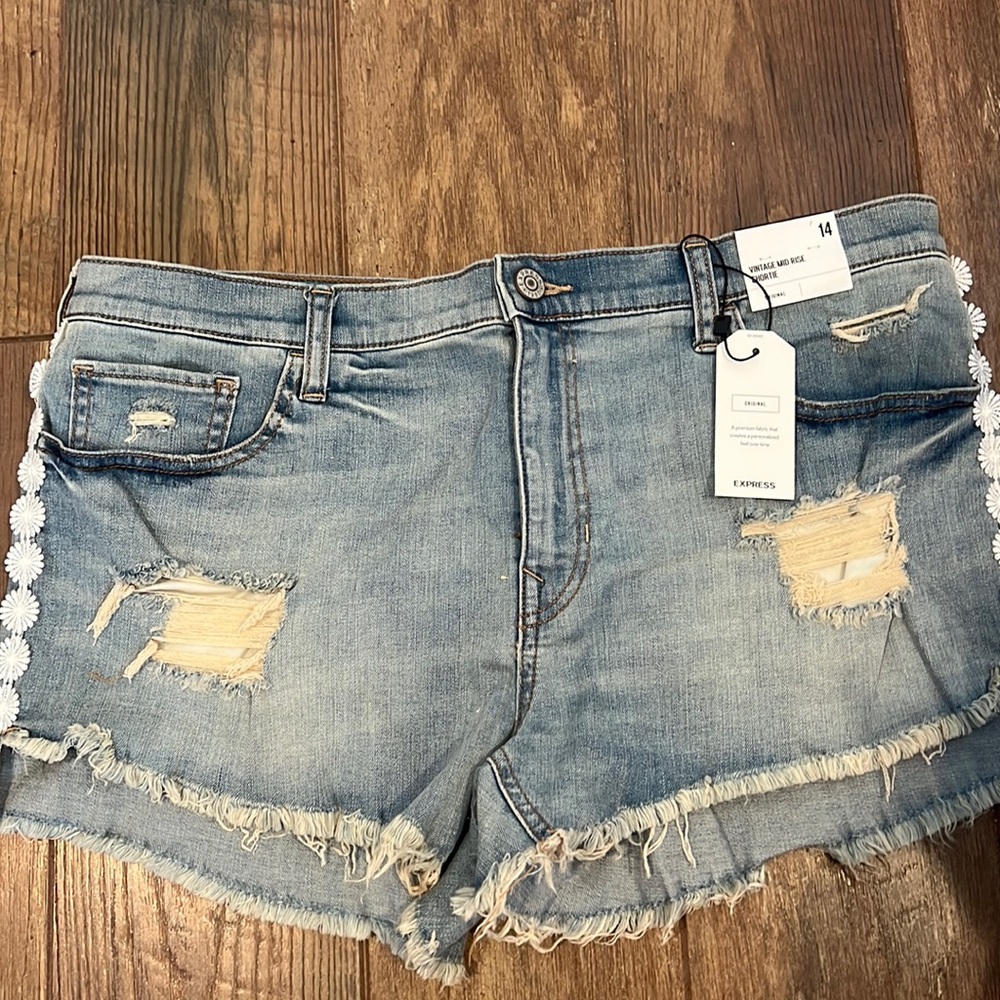 Nwt express vintage mid rise shortie sz 14